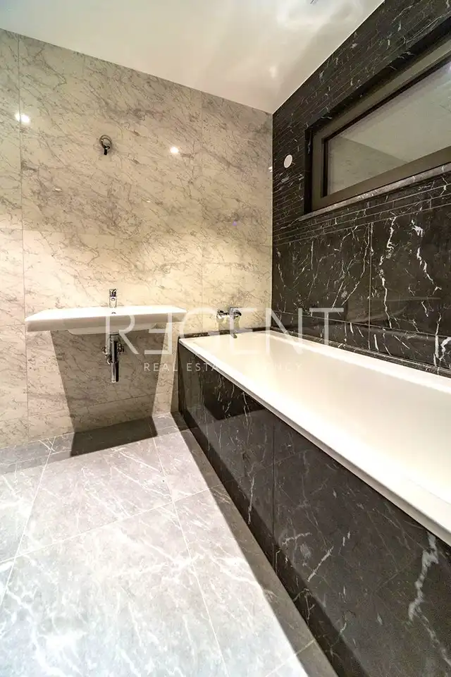 Kvarner, Opatija - Moderan penthouse s krovnom terasom, novogradnja 197 m2