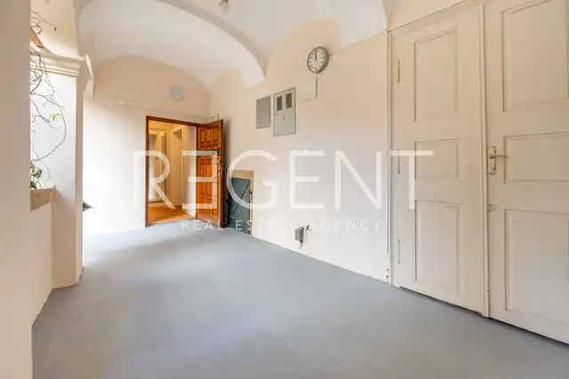 Zagabria Centro - Appartamento 92 m², primo piano, in affitto, parcheggio, sauna