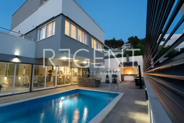 Split, Podstrana - Luxury villa with sea view