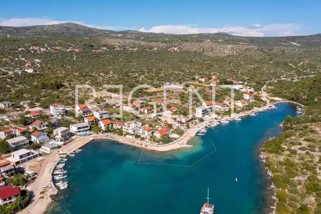 Rogoznica – Luxusní vila 200 m2 u moře