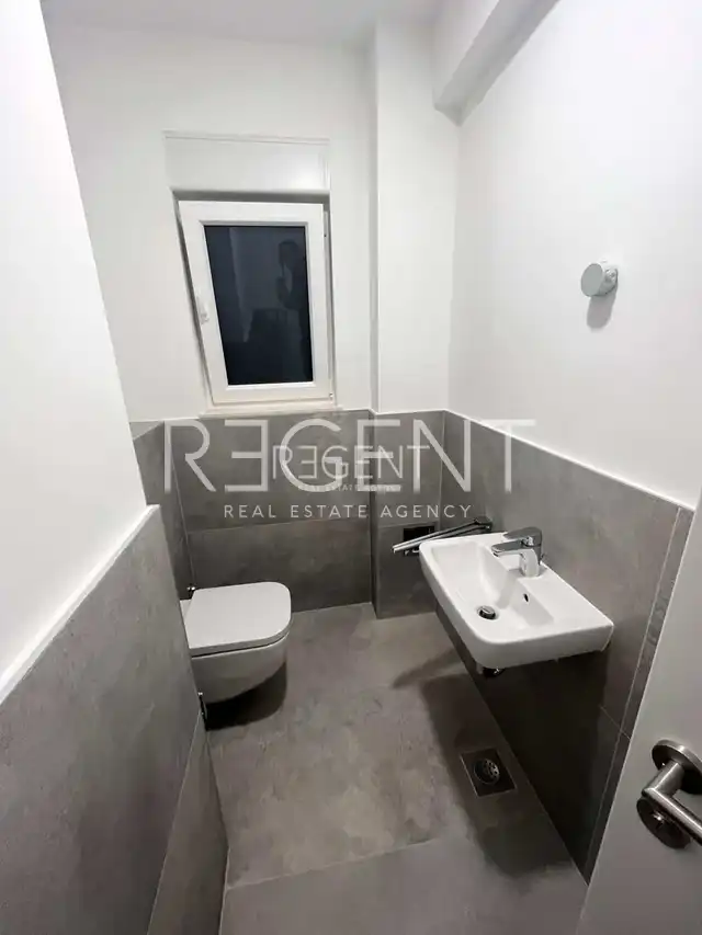 Zadar, Sukošan - Luksuzan četverosoban stan s bazenom 160 m2 novogradnja