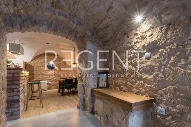 Crikvenica - Bajkovita kamena vila 200 m2