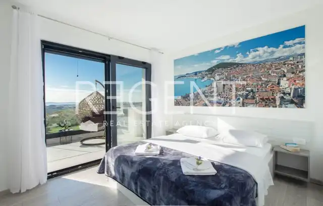 Split, Solin – Veľkolepý dom s výhľadom na more