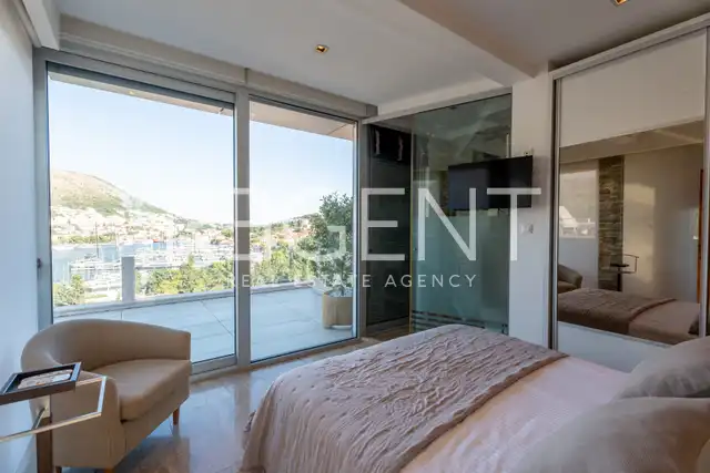Dubrovnik, Lapad - Luksuzan četverosoban penthouse s krovnom terasom
