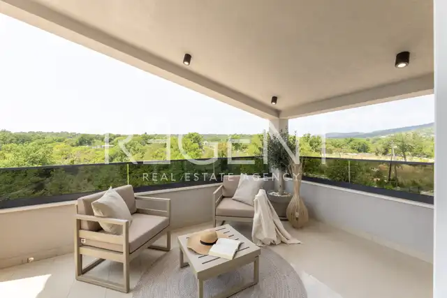 Trogir, Seget - Modern villa with heated pool and sea view
