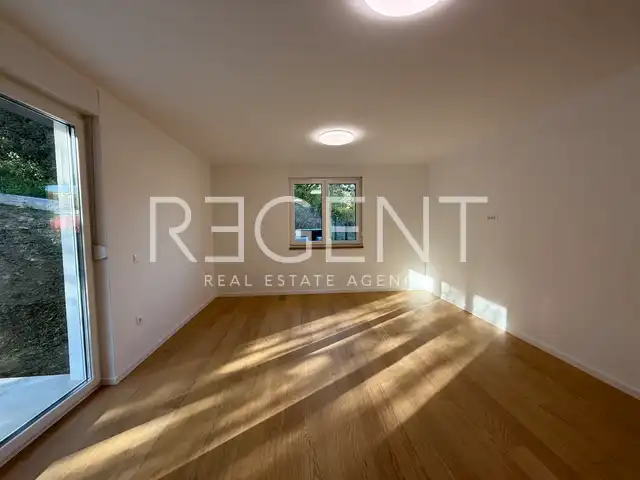 Zagreb, Gračani - four-room apartment with a garage