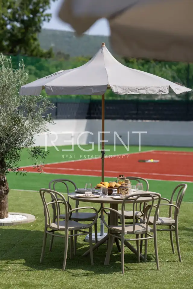 Trogir, Seget - Modern villa with heated pool and sea view
