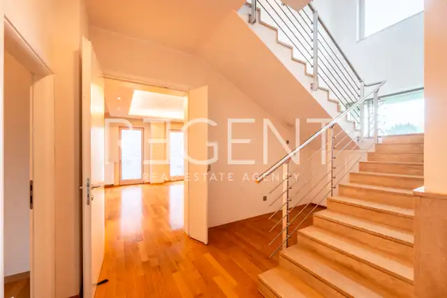 Zagreb, Srebrnjak – Naložbena priložnost: hiša s 3 apartmaji