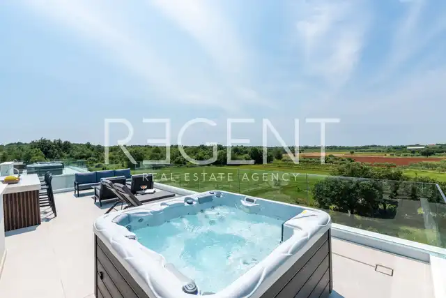 Istra, Poreč – Dizajnová vila s výhľadom na more 310 m2