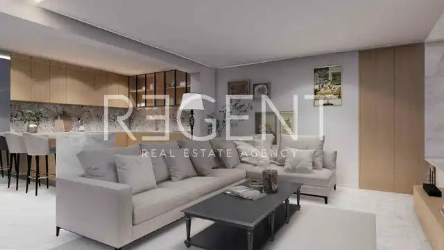 Makarska, Centar – dvoetažni stan 87 m2