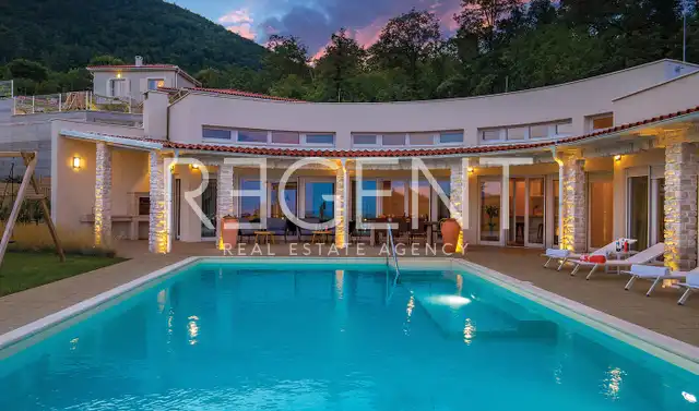 Opatija, Veprinac - Luksuzna vila na parceli od 1137 m2