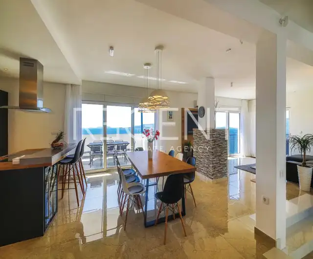 Trogir, Čiovo – Nádherná vila s výhledem na moře