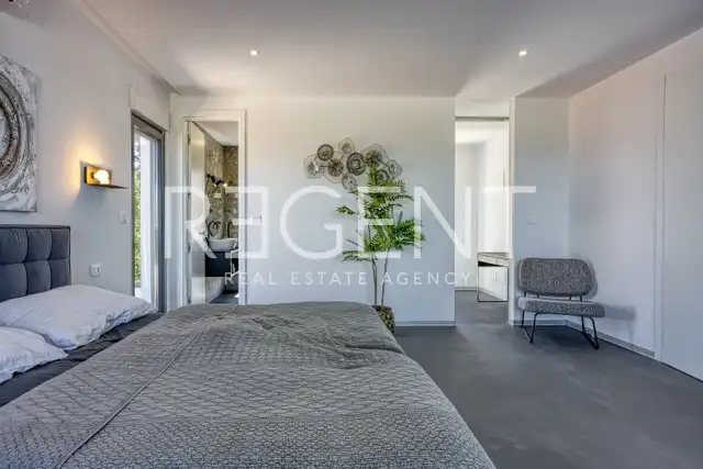 Istria, Buje - villa 255 m², piscina, sauna, giardino, parcheggio