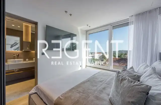 Istrie, Rovinj - Exkluzivní vila s bazénem 178 m2