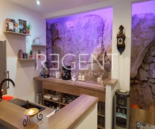 Vis - Belle villa avec vue sur la mer 300 m2