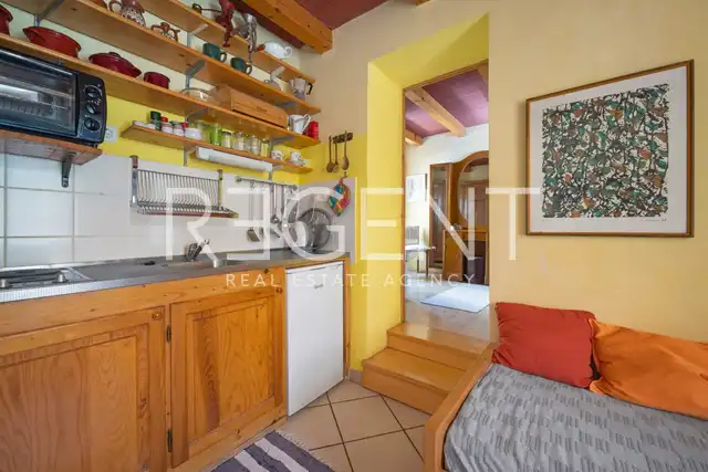 Istrien, Bale – Charmantes Haus mit Taverne und fünf Wohnungen