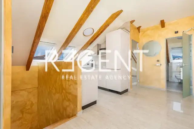 Split, Stobreč - Wohnung in ausgezeichneter Lage zur Langzeitmiete, 150m2