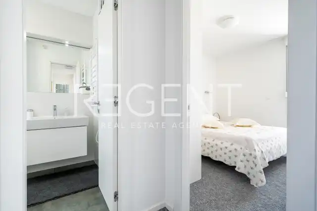Split, Dragovode - Luksuzan penthouse s terasom i pogledom na more 103 m2