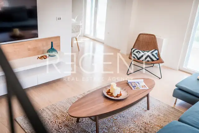 Brač, Milna - Moderní vila v první řadě u moře, 264 m2