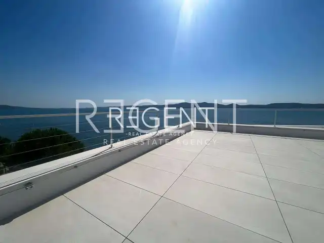 Sukošan – Luxuriöse, moderne Wohnung mit Dachterrasse 103 m2