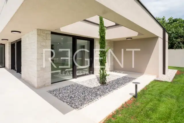 Istrien, Labinci - Luxuriöse Villa mit Pool 303,34 m2