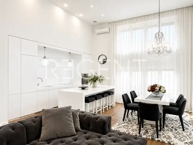 Dům 370 m², Maksimir — 4 ložnice, zahrada, garáž