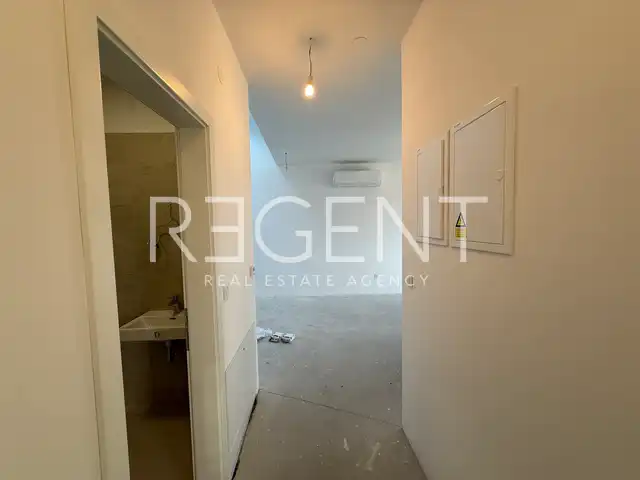 Záhřeb, Laščina - penthouse v novostavbě s prostornou terasou
