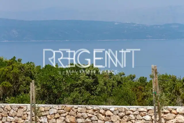 Hvar, Ivan Dolac - imanje u srcu otoka 140 000m2