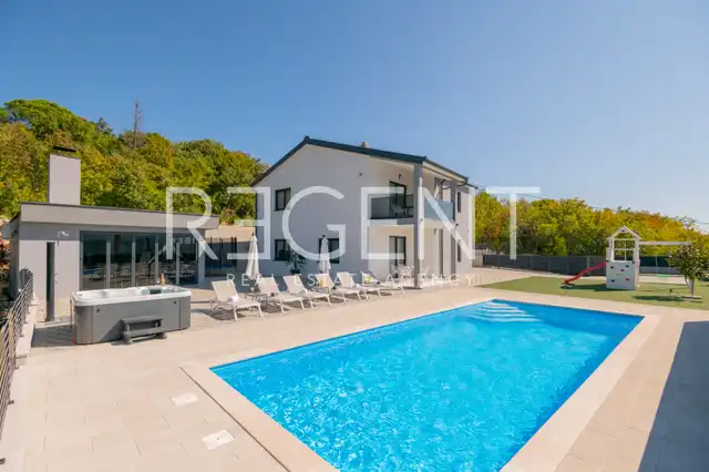 Imotski – Luxusná moderná rodinná vila