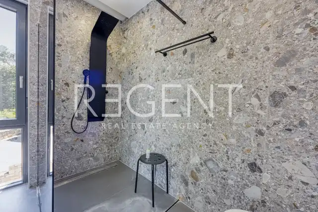 Istria, Buje - villa 255 m², piscina, sauna, giardino, parcheggio