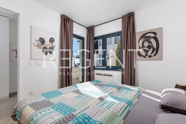 Stan 130 m², pogled na more, terasa i bazen – Opatija, Lovran