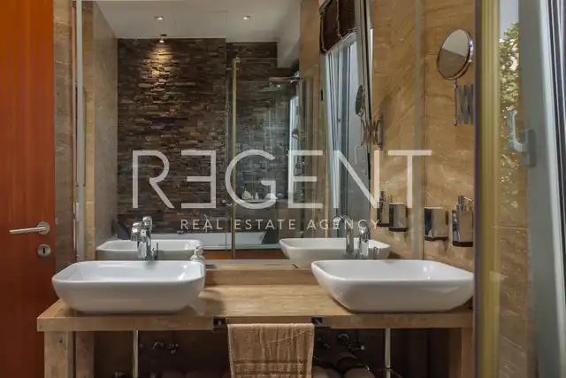 Dubrovnik, Lapad – penthouse 268 m², krovna terasa, bazen, garaža