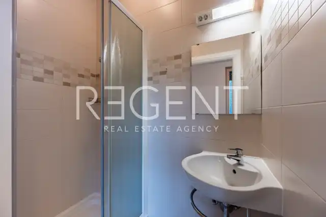 Zagreb, Srebrnjak – Appartement de quatre pièces au rez-de-chaussée
