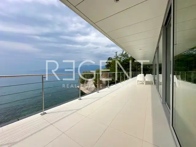 Rijeka - Villa moderne en première ligne de mer 600 m2