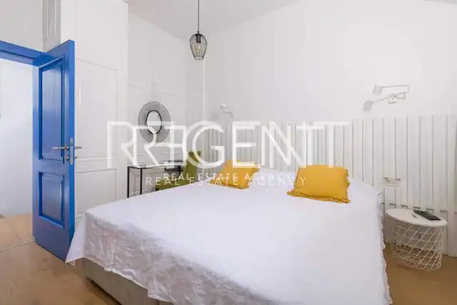 Hvar - Kamenná vila s unikátním designem 250m2