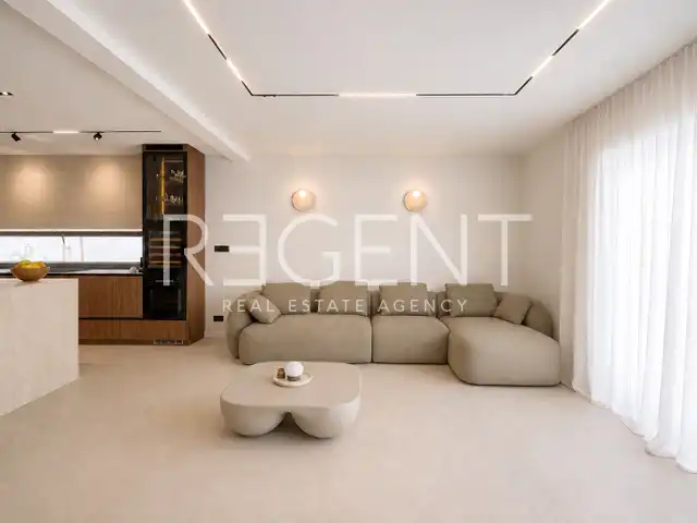 Brač, Sutivan - villa de 232 m², piscine, places de parking, vue sur mer