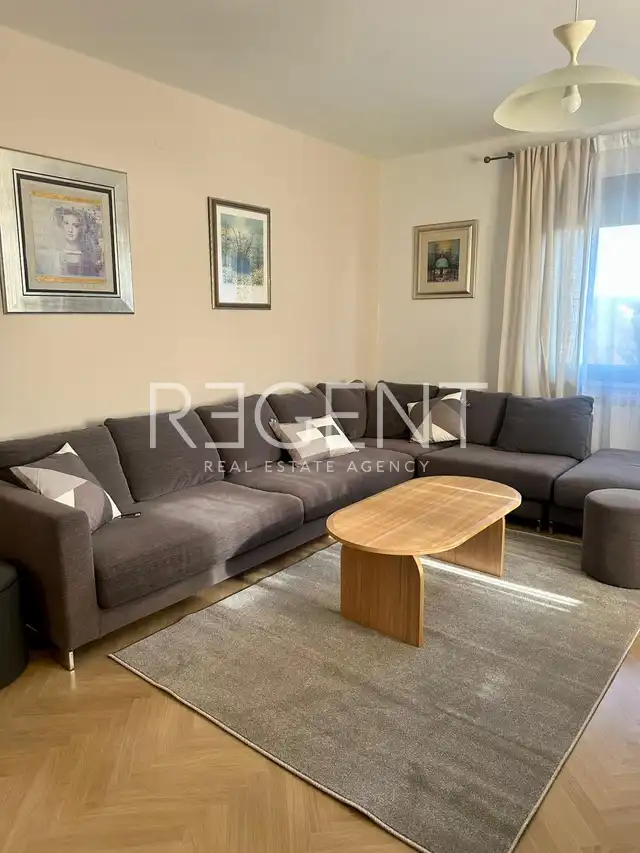 Zagabria, Vrhovec - appartamento in affitto con giardino e garage