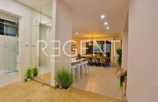 Split, Kučine - Luxusná vila 700 m2