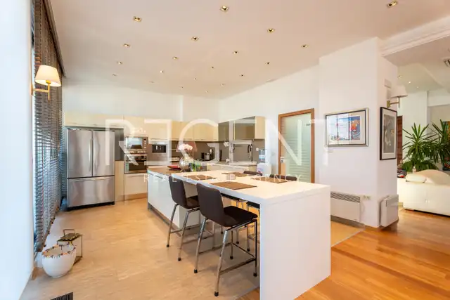 Dubrovnik, Lapad - Luksuzan četverosoban penthouse s krovnom terasom