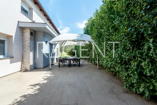 Šestine- Vila 500 m² na najam, 5.000 m² parcela, bazen, privatnost