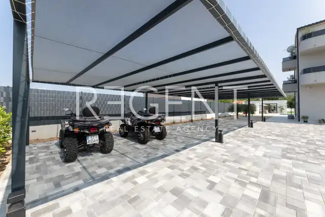 Trogir, Seget - Modern villa with heated pool and sea view