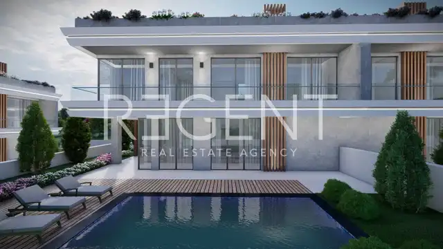Kaštela, Kaštel Gomilica – Luxusná vila so strešnou terasou a bazénom