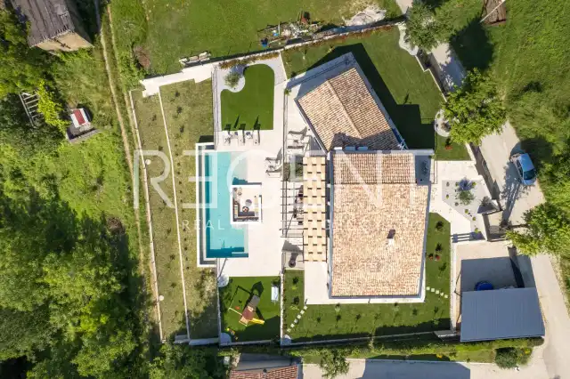 Kašćerga, Istrie - Luxusní vila v srdci Istrie