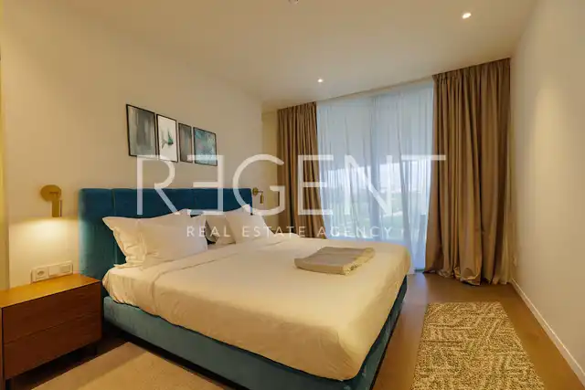 Istra, Petram Resort – trosoban apartman 95 m², balkon, pogled na park