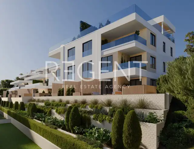 Trogir, Čiovo - Apartman u luksuznom apartmanskom naselju u blizini mora 75 m2