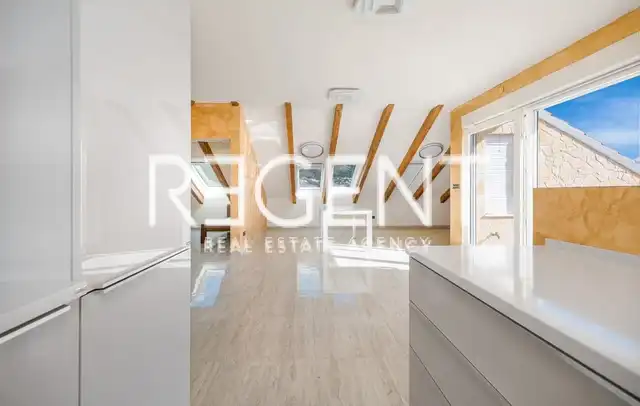Split, Stobreč - Wohnung in ausgezeichneter Lage zur Langzeitmiete, 150m2