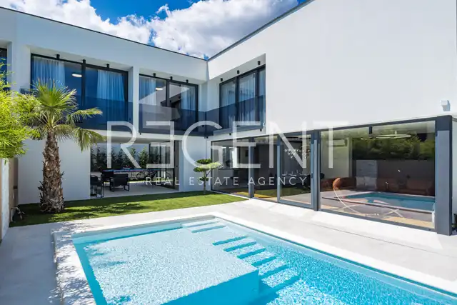 Istra, Medulin - Prekrasna moderna vila 220 m2