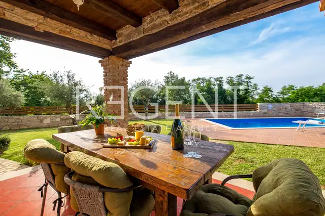 Istrien, Višnjan - Schönes Steinhaus mit Pool
