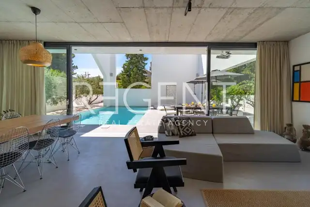 Brač, Supetar - Villa contemporaine avec piscine chauffée et vue sur la mer
