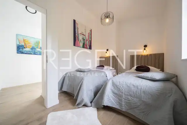 Zadar, Privlaka – Nově postavená kamenná-moderní vila
